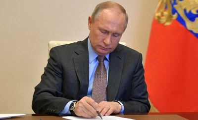 Путин не торопится вносить кандидатуру премьера